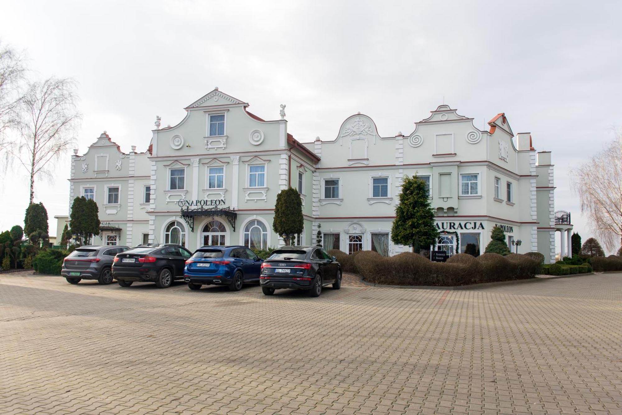 Hotel Napoleon Wroblew  Esterno foto