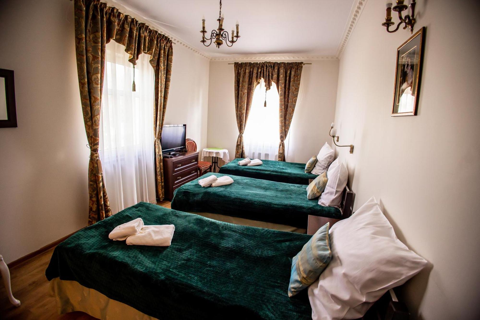 Hotel Napoleon Wroblew  Esterno foto